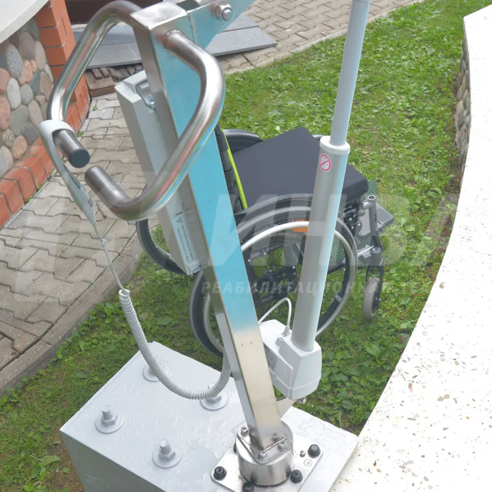 Подъемник инвалидный из нержавеющей стали для бассейна
