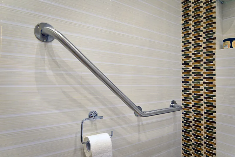 Поручень для инвалидов угловой Г-образный левый ПУ-02.06.400.600.140.Н купить