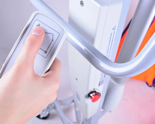 Подъемник для инвалидов передвижной с пультом управления